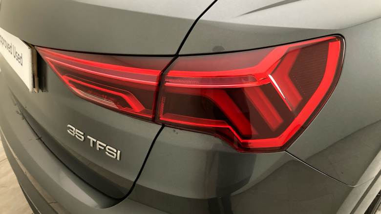 Audi Q3 35 TFSI S Line 5dr S Tronic Petrol Estate